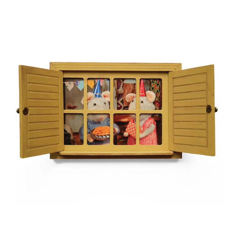 #type_little mouse window