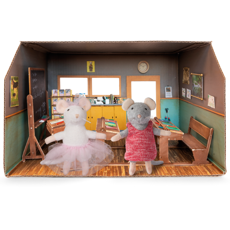 Pack: Un Día de Clase con Julia y Ella